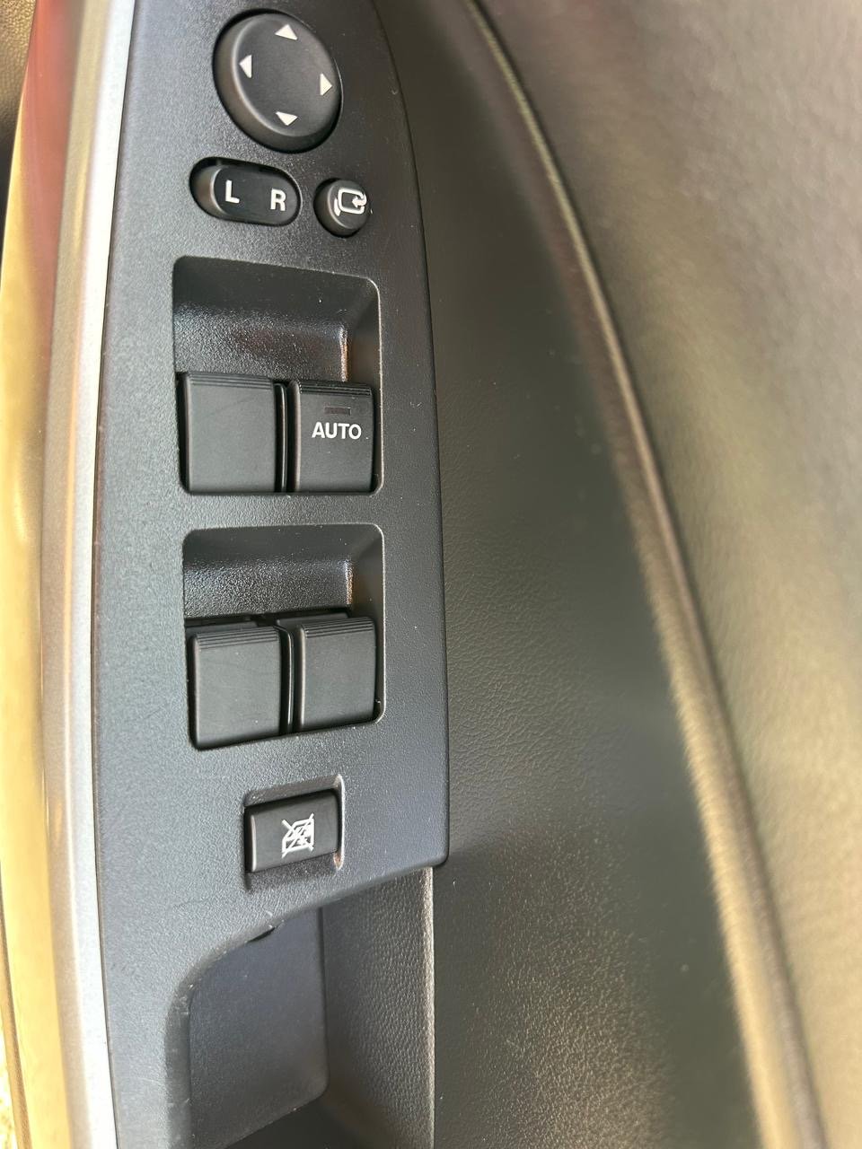Mazda Mazda2 1.3L Petrol 2011 image 26