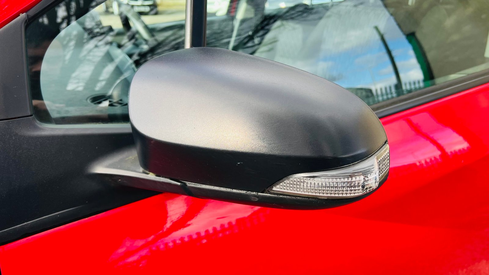 Toyota Yaris 1.0L Petrol 5dr 2012 image 36