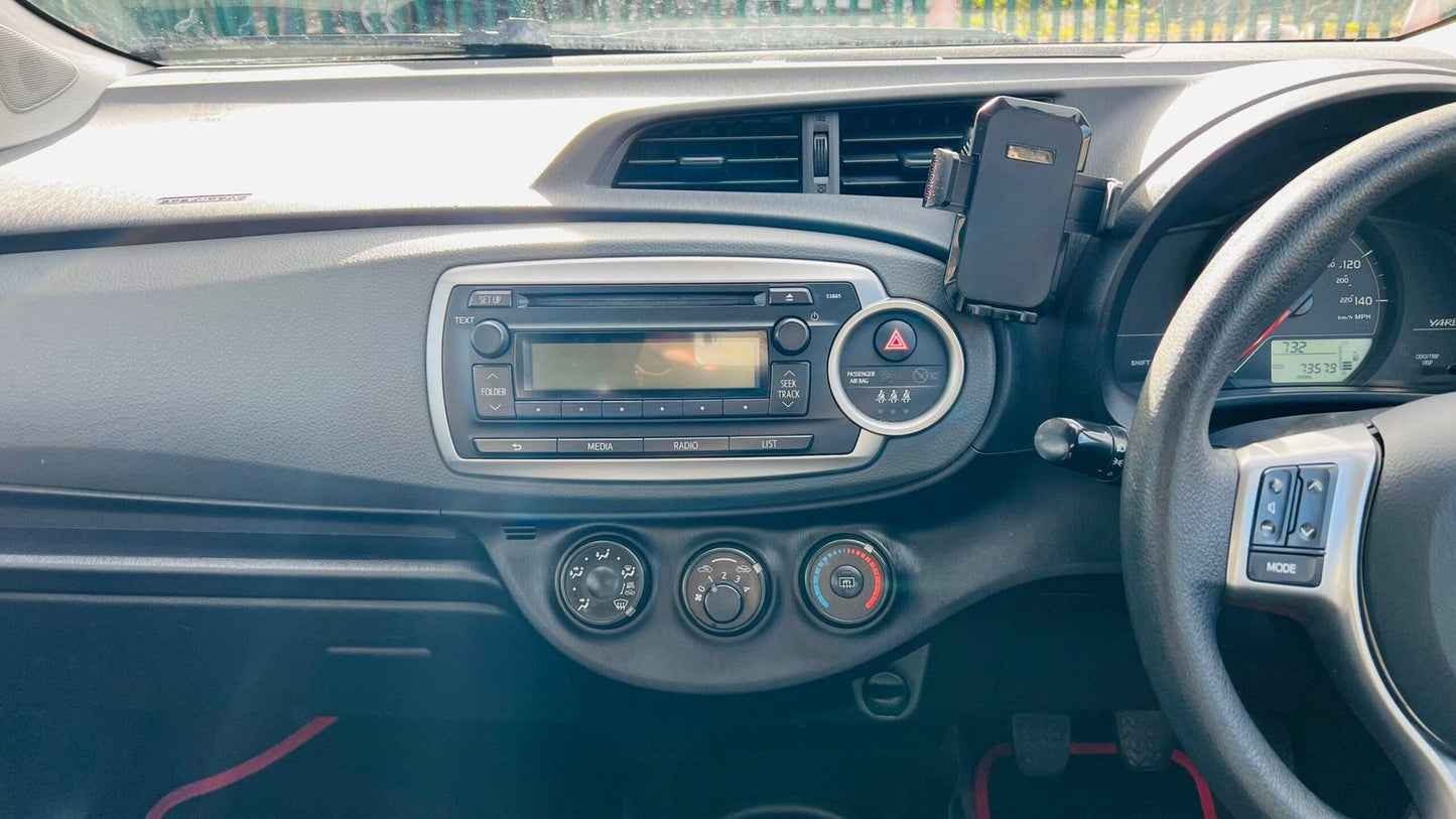Toyota Yaris 1.0L Petrol 5dr 2012 image 11