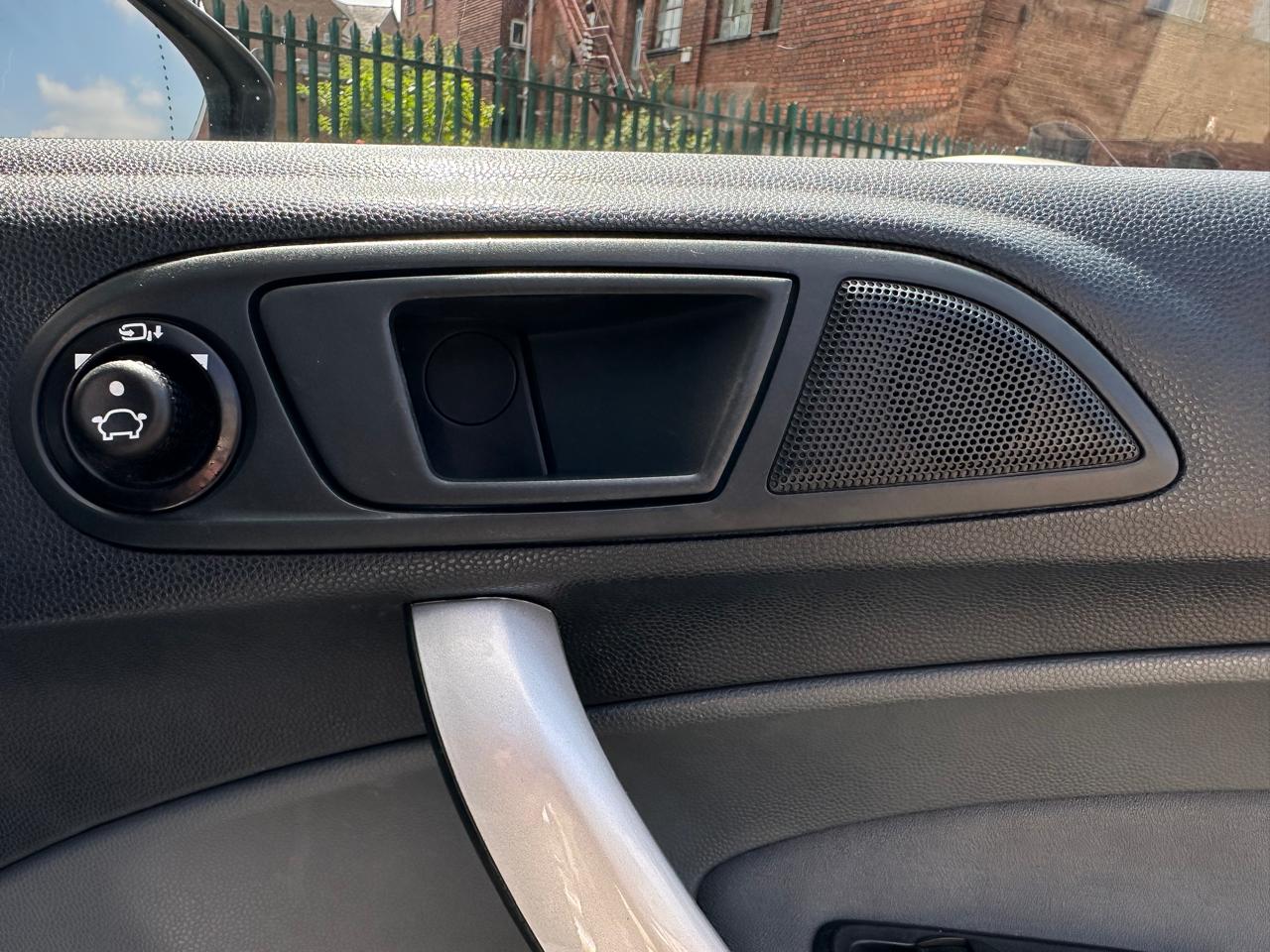 Ford Fiesta 1.4 Automatic 2009