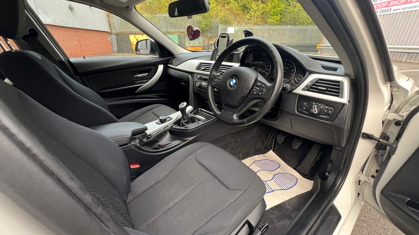 BMW 3 Series 2.0L 320i SE Saloon 2012