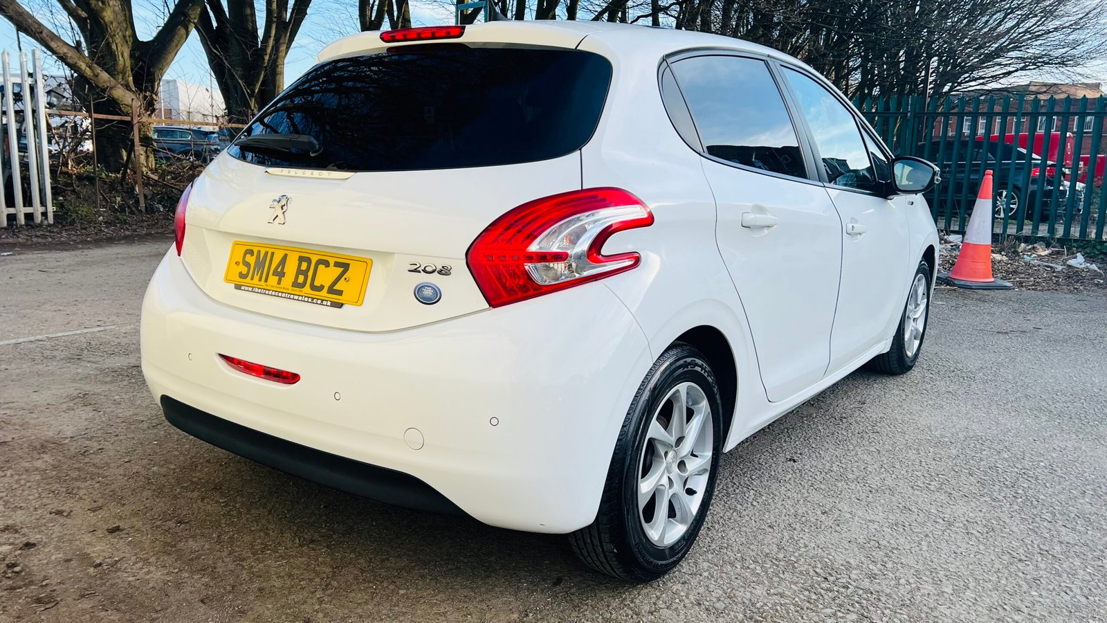 Peugeot 208 1.2 Style 2014 5dr image 7