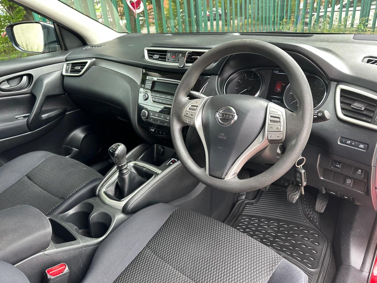 Nissan Qashqai 1.2 DIG-T Visia 2WD 2014