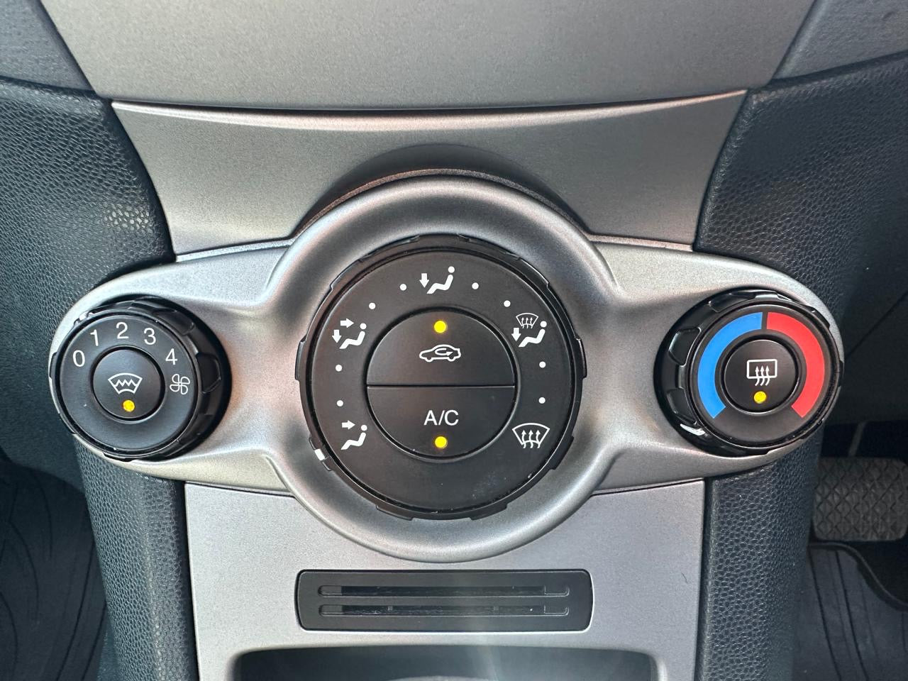 Ford Fiesta 1.4L Automatic 2009 5dr