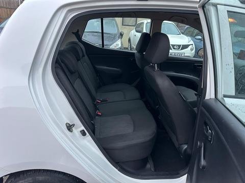 Hyundai i10 1.2 Classic Euro 5 5dr image 19