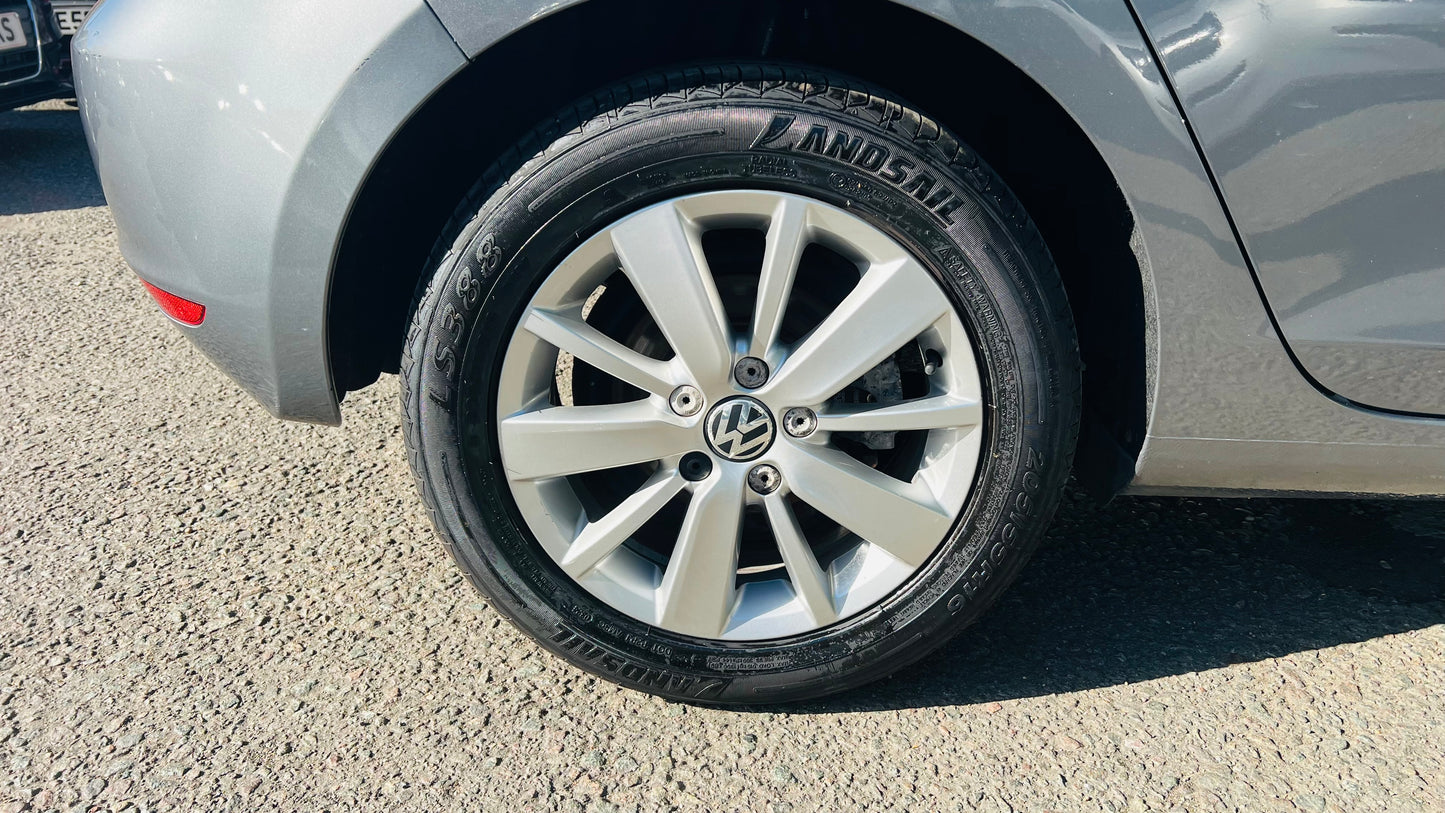 Volkswagen Golf 1.6L TDI 2012 5dr Euro 5