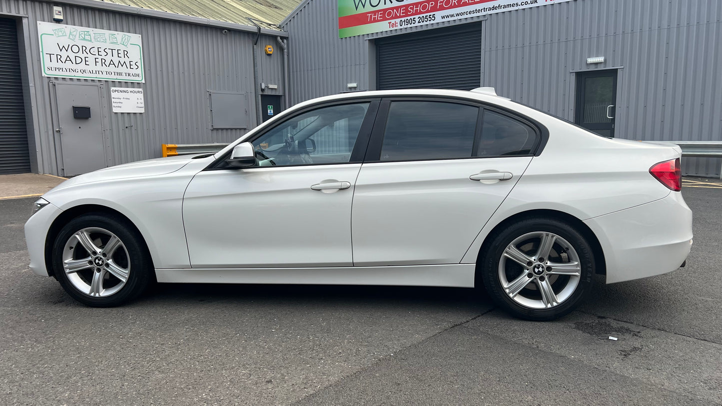 BMW 3 Series 2.0L 320i SE Saloon 2012