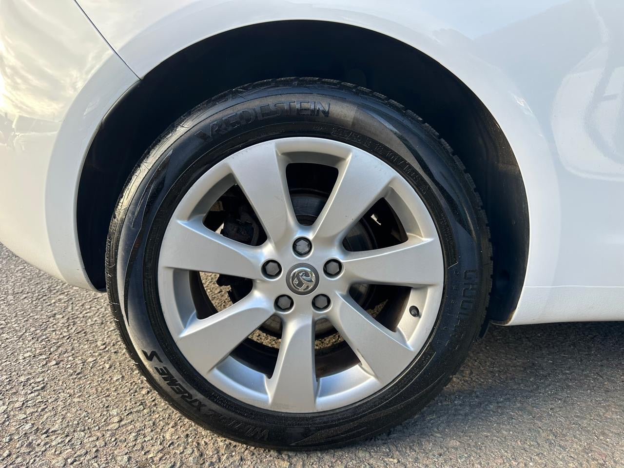 Vauxhall Astra GTC 1.6L 2013 3dr