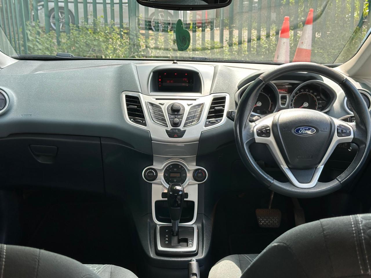 Ford Fiesta 1.4 Automatic 2009