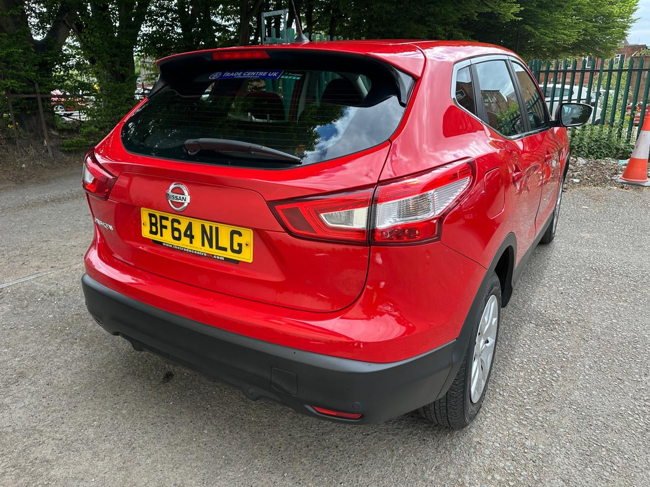 Nissan Qashqai 1.2 DIG-T Visia 2WD 2014
