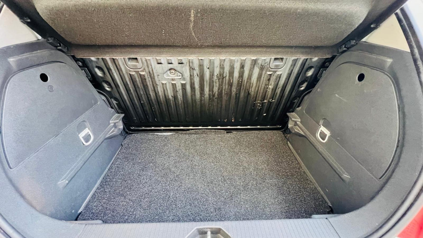 Vauxhall Corsa 1.2 16V Sting Euro 5 3dr image 36